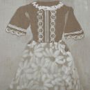 Kleid - 2004 - Acryl auf ungrundierter Leinwand - 105 x 100 cm